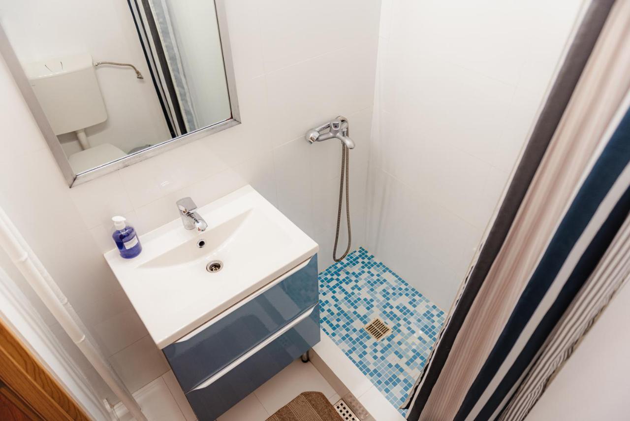 City Center Downtown Apartment Бухарест Экстерьер фото