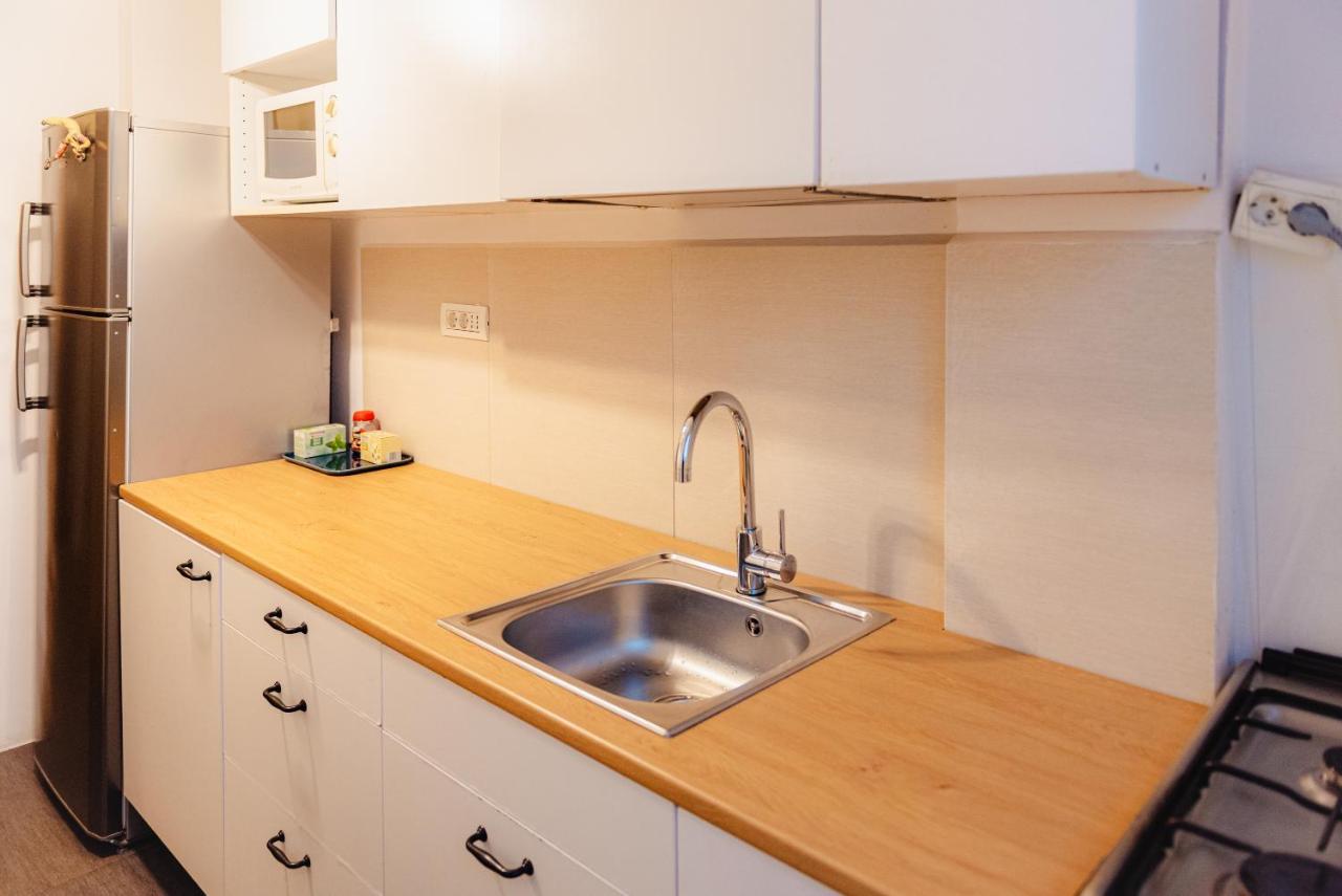 City Center Downtown Apartment Бухарест Экстерьер фото